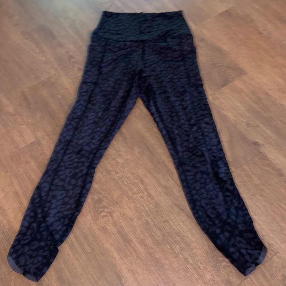 Sams club legging, worn once. Great condition!